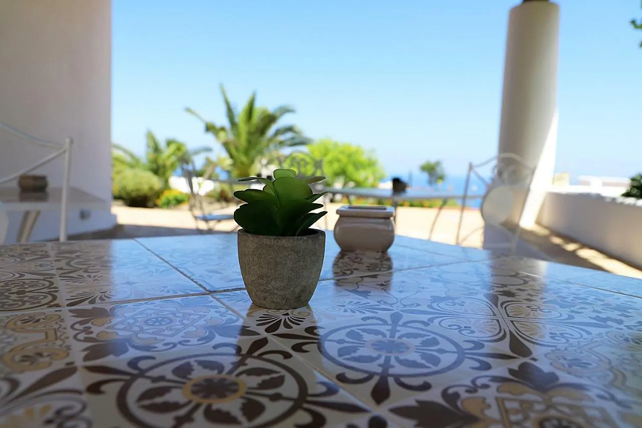 Bed & Breakfast B&B Sunrise Santa Marina Salina Italia