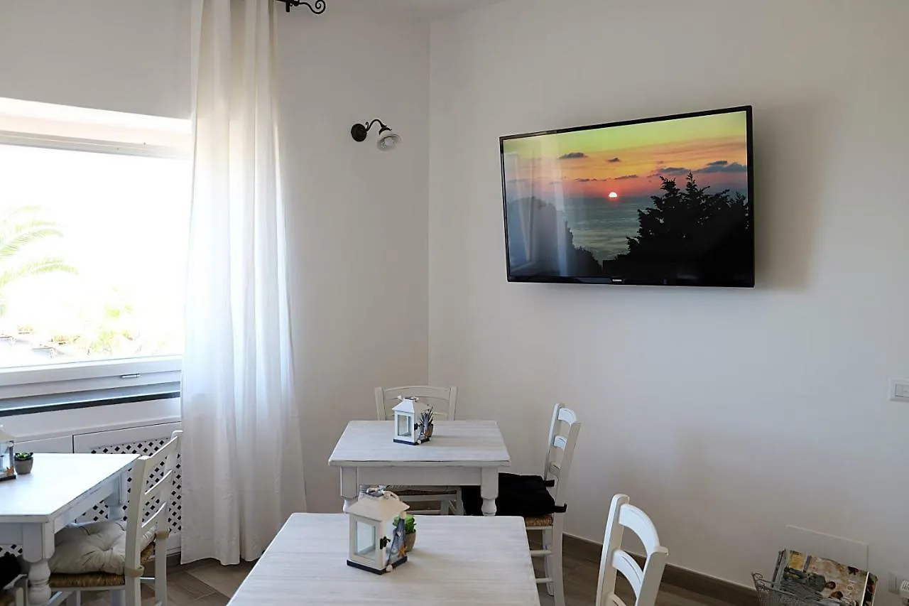B&B Sunrise Santa Marina Salina 0*,  Italia